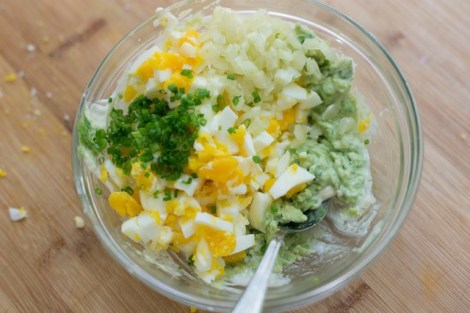 Avocado-Egg-Salad-Recipe-Step_1